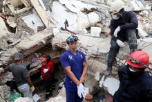 Dva ničiv&eacute; otrasy so silou 7,2 a 7,5, ktor&eacute; Venezuelu zasiahli minul&yacute; t&yacute;ždeň v noci na &scaron;tvrtok, po&scaron;kodili alebo zničili 58 870 budov. FOTO: Reuters