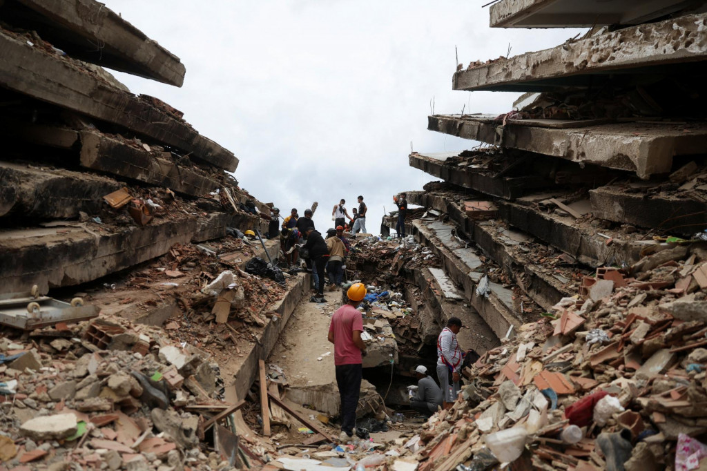D&ocirc;sledky zemetrasenia vo Venezuele. FOTO: Reuters