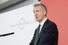 Brtisk&yacute; minister obrany Dan Jarvis. FOTO: REUTERS
