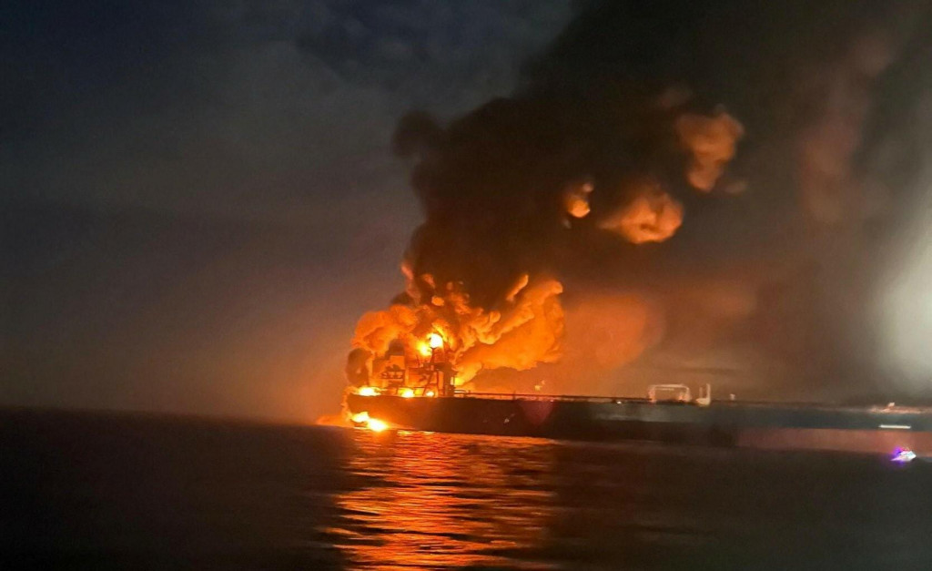 Ukrajinci za posledn&yacute;ch 72 hod&iacute;n Ukrajinci zasiahli tak&yacute;chto tankerov 19, jedno n&aacute;kladn&eacute; plavidlo a jeden trajekt. FOTO: Reuters