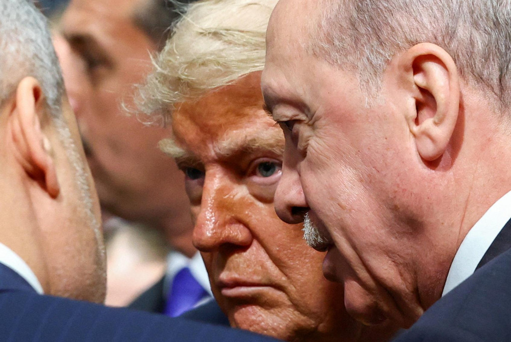 V strede americk&yacute; prezident Donald Trump. FOTO: REUTERS