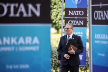Britsk&yacute; premi&eacute;r Keir Starmer na summite NATO v Ankare. FOTO: REUTERS