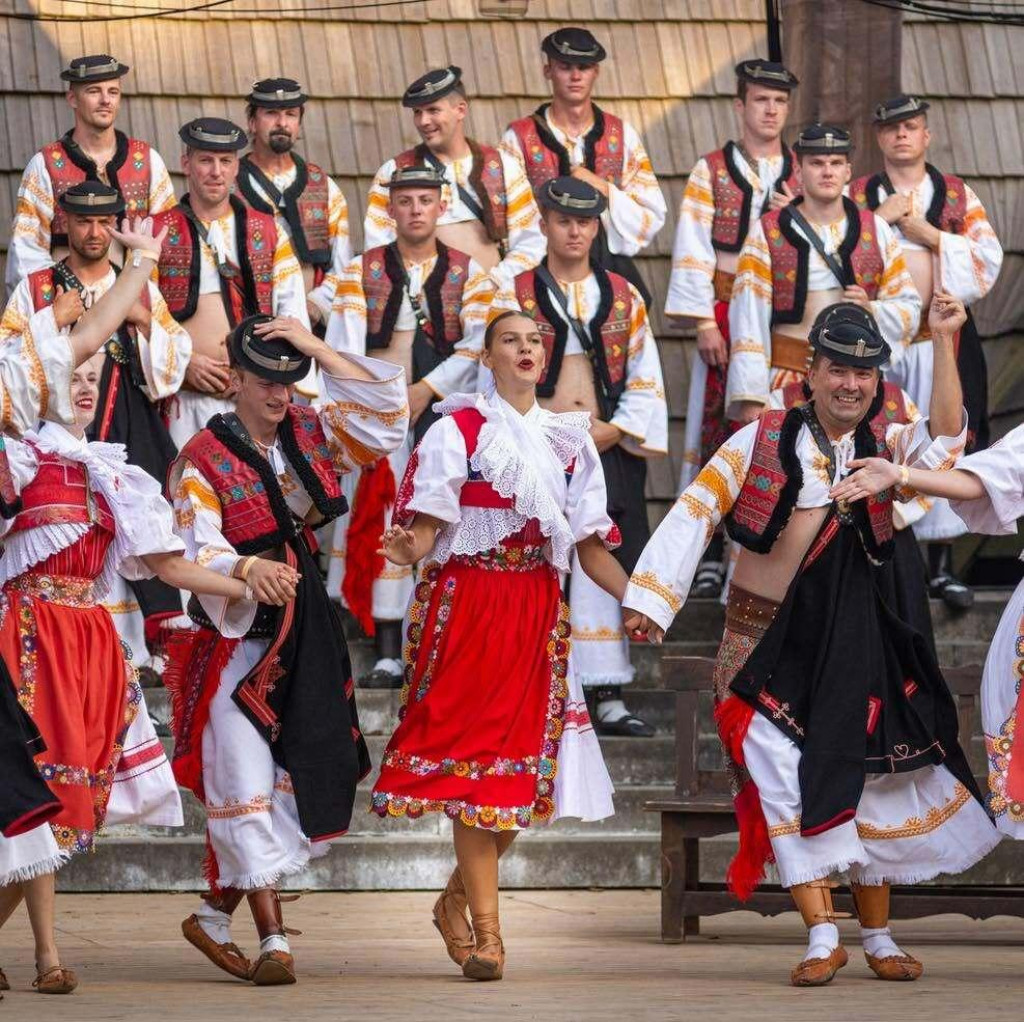 Zač&iacute;naj&uacute; sa 59. Folkl&oacute;rne sl&aacute;vnosti pod Poľanou v Detve. FOTO: Facebook/Folkl&oacute;rne sl&aacute;vnosti pod Poľanou