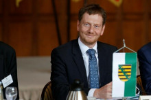 Predseda vl&aacute;dy spolkovej krajiny Doln&eacute; Sasko Michael Kretschmer. FOTO: Reuters