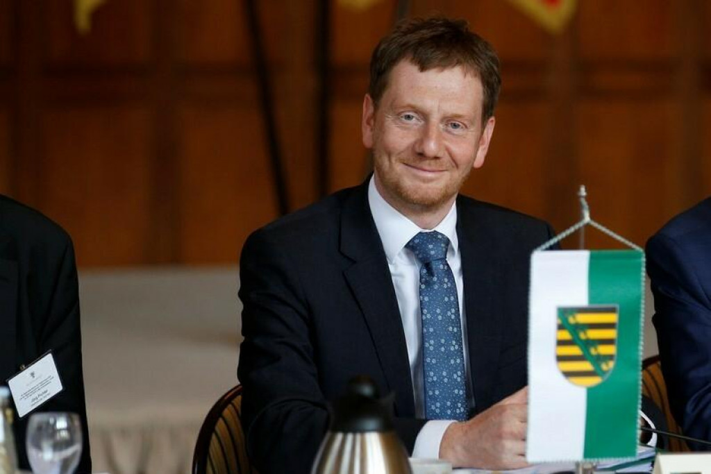 Predseda vl&aacute;dy spolkovej krajiny Doln&eacute; Sasko Michael Kretschmer. FOTO: Reuters