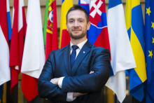 Na sn&iacute;mke europoslanec Milan Uhr&iacute;k. FOTO: TASR/Jakub Kotian