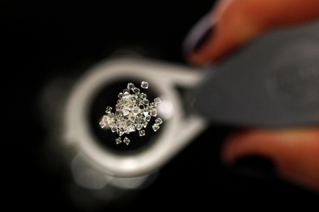 Laborat&oacute;rne diamanty menia pravidl&aacute; hry. FOTO: Reuters