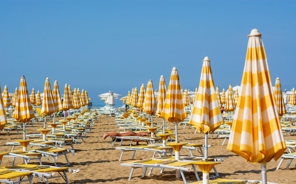 Pl&aacute;ž v Taliansku. FOTO: Shutterstock