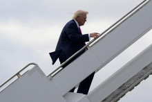 Najvy&scaron;&scaron;&iacute; s&uacute;d rozhodol, že americk&yacute; prezident prekročil svoje pr&aacute;vomoci. FOTO: Reuters