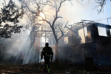 N&aacute;sledky ničiv&yacute;ch rusk&yacute;ch &uacute;tokov. FOTO: TASR/AP