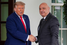 Americk&yacute; prezident Donald Trump a jeho libanonsk&yacute; n&aacute;protivok Joseph Awn. FOTO: TASR/AP