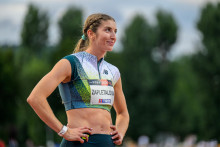 Emma Zapletalov&aacute; vybojovala v&iacute;ťazstvo počas hlavn&eacute;ho programu 61. ročn&iacute;ka atletick&eacute;ho TIPOS P-T-S m&iacute;tingu v Banskej Bystrici. FOTO TASR/V. Mihalikov&aacute;