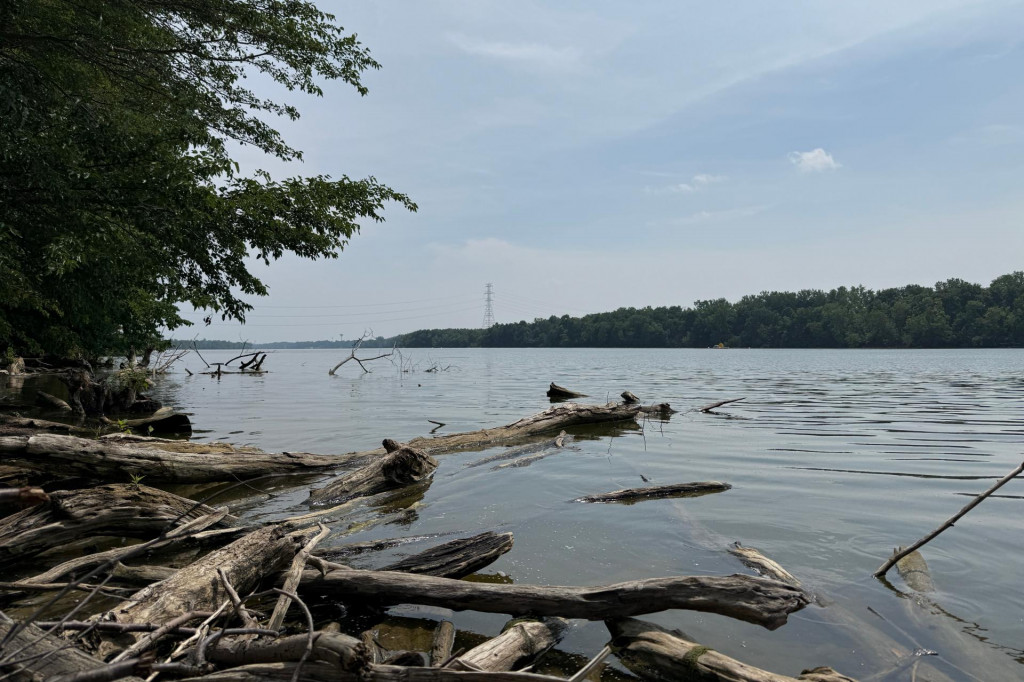 Rieka Scioto, v ktorej sa utopilo viacero os&ocirc;b, ktor&eacute; snažili zachr&aacute;niť topiaceho sa plavca v meste Powell v americkom &scaron;t&aacute;te Ohio. FOTO: TASR/AP