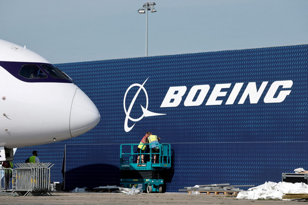 Spoločnosť Boeing v liste uviedla, že ju prekvapilo vyhl&aacute;senie Eur&oacute;pskej investičnej banky z 29. j&uacute;na o poskytnut&iacute; &uacute;veru koncernu Airbus vo v&yacute;&scaron;ke tri miliardy eur. FOTO: Reuters