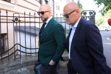 Na sn&iacute;mke obžalovan&yacute; b&yacute;val&yacute; &scaron;&eacute;f finančnej pol&iacute;cie Bernard Slobodn&iacute;k.  FOTO: TASR/J&aacute;n Kro&scaron;l&aacute;k
