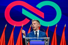 Maďarsk&yacute; premi&eacute;r P&eacute;ter Magyar. FOTO: Reuters