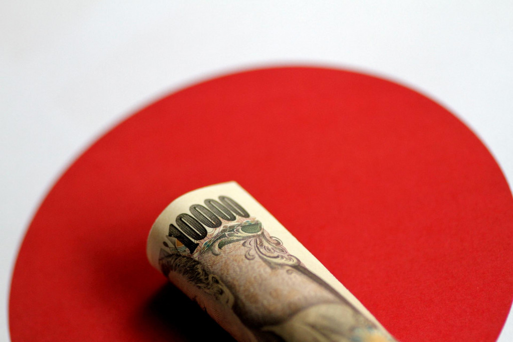 Japonsk&aacute; centr&aacute;lna banka Bank of Japan prip&uacute;&scaron;ťa obrat v menovej politike v snahe posilniť vlastn&uacute; menu. FOTO: REUTERS