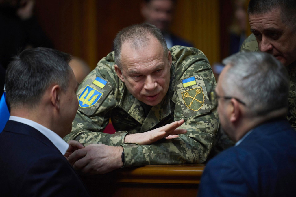 Odch&aacute;dzaj&uacute;ci veliteľ Olexander Syrskyj vo svojom vyhl&aacute;sen&iacute; vyzdvihol svoje doteraj&scaron;ie &uacute;spechy. FOTO: TASR/AP