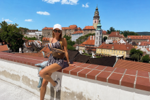 Andrea Vere&scaron;ov&aacute; tr&aacute;vi voľn&eacute; dni u na&scaron;ich susedov.