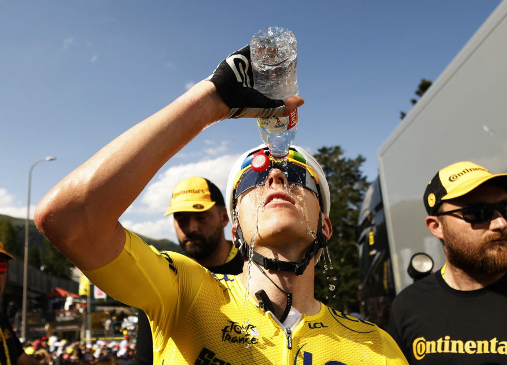 Aj keby zajtra skončil, je to jeden z najv&auml;č&scaron;&iacute;ch pretek&aacute;rov hist&oacute;rie, hodnot&iacute; &uacute;spechy Tadeja Pogačara n&aacute;&scaron; b&yacute;val&yacute; cyklista Peter Velits. FOTO: Reuters