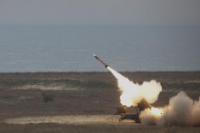 Pentag&oacute;n podľa z&aacute;kulisn&yacute;ch inform&aacute;ci&iacute; z&aacute;pas&iacute; s nedostatkom rakiet protivzdu&scaron;nej obrany. FOTO: Reuters