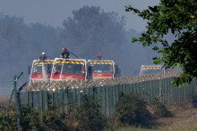 Požiare vo Franc&uacute;zsku. FOTO TASR/AP
