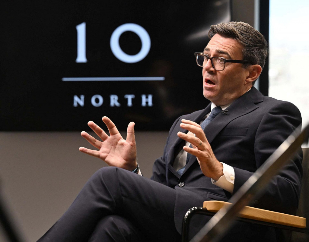 Nov&yacute; britsk&yacute; premi&eacute;r Andy Burnham. FOTO: REUTERS