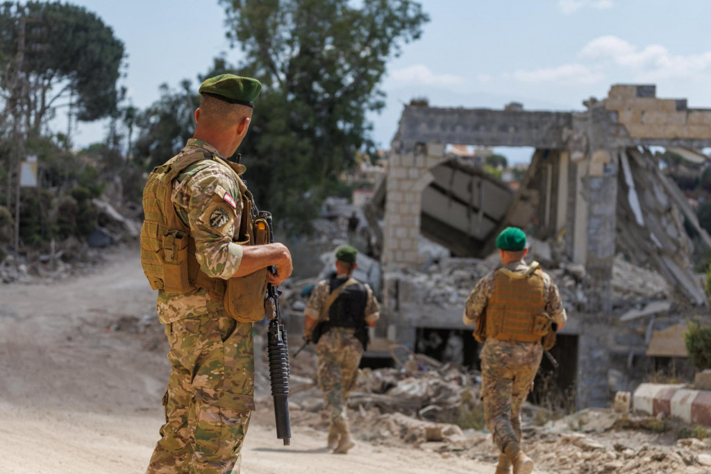 Hoci n&aacute;silie od podp&iacute;sania r&aacute;mcovej dohody, ako aj memoranda o porozumen&iacute; medzi USA a Ir&aacute;nom, ust&uacute;pilo, Libanon naďalej hl&aacute;si sporadick&eacute; izraelsk&eacute; &uacute;toky a ostreľovanie juhu krajiny. FOTO: REUTERS