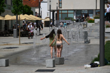 Hor&uacute;čavy na konci j&uacute;na l&aacute;mali rekordy.