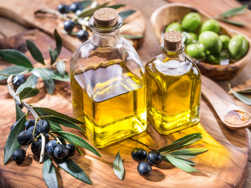 Olivov&yacute; olej. FOTO: dreamstime