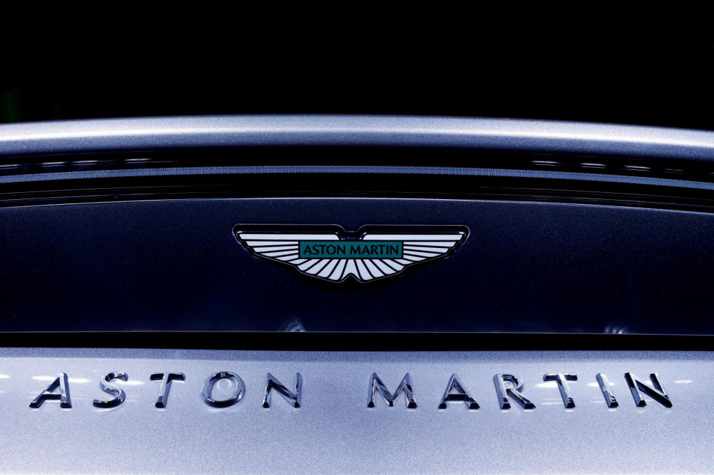 Aston Martin ponechal celoročn&yacute; v&yacute;hľad bez zmeny. FOTO: REUTERS