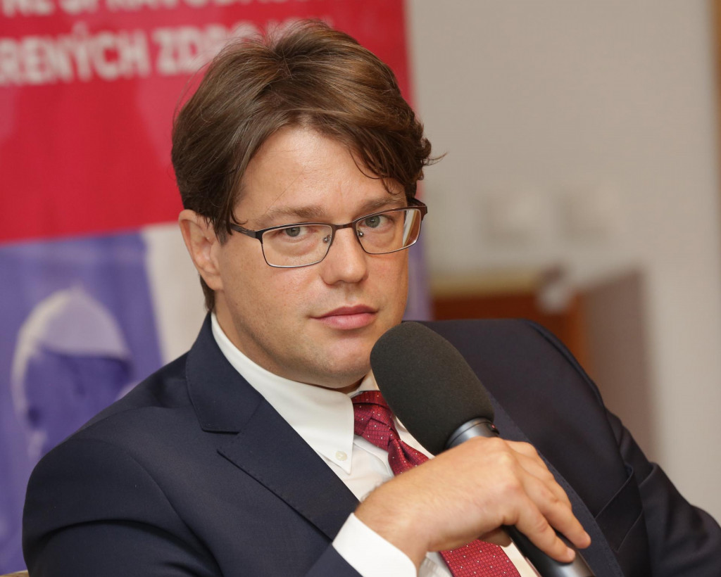 Martin Ml&yacute;nek, ekon&oacute;m a manaž&eacute;r. FOTO: HN/Peter Mayer