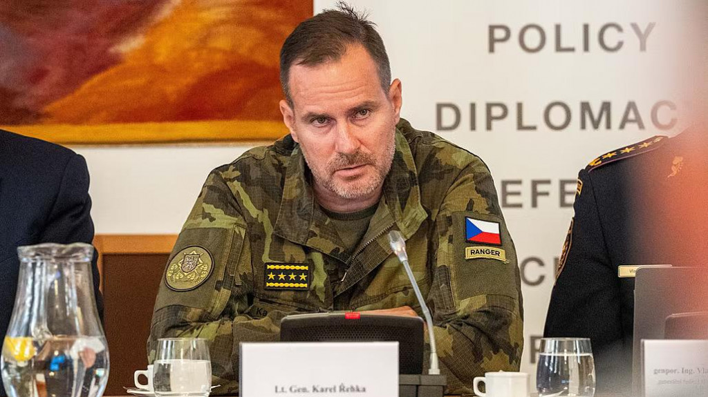 B&yacute;val&yacute; n&aacute;čeln&iacute;k Gener&aacute;lneho &scaron;t&aacute;bu Arm&aacute;dy ČR Karel Řehka. FOTO: MAFRA/Křivan Ladislav