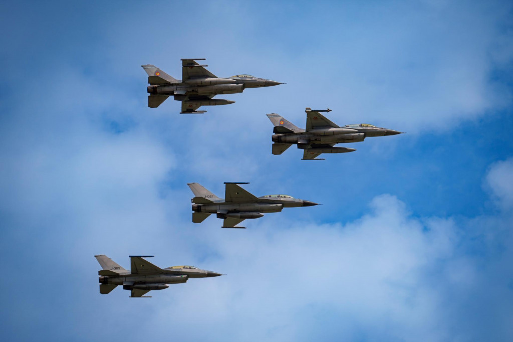St&iacute;hačky F16. FOTO: TASR/AP