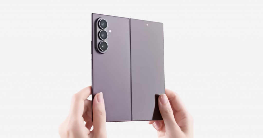 Samsung po prv&yacute;kr&aacute;t vydal verziu Ultra svojich skladac&iacute;ch telef&oacute;nov. Pon&uacute;ka obrovsk&yacute; v&yacute;kon a &scaron;irok&yacute; dizajn. FOTO: YouTube/Samsung