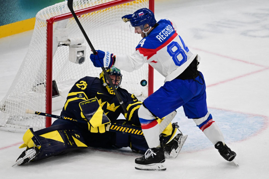 Pavol Regenda patril ku kľ&uacute;čov&yacute;m hr&aacute;čom Slovenska na olympi&aacute;de. FOTO: TASR/J. Nov&aacute;k