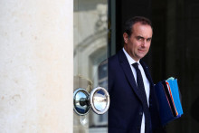 Franc&uacute;zsky premi&eacute;r S&eacute;bastien Lecornu. FOTO: REUTERS