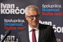 B&yacute;val&yacute; prezidentsk&yacute; kandid&aacute;t Ivan Korčok si nech&aacute;val odmenu za pr&aacute;cu pre PS fakturovať cez firmu svojej manželky. FOTO: HN/Peter Mayer