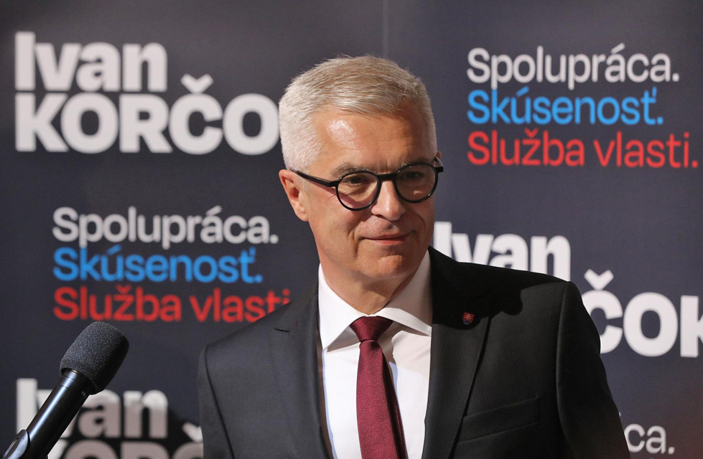 B&yacute;val&yacute; prezidentsk&yacute; kandid&aacute;t Ivan Korčok si nech&aacute;val odmenu za pr&aacute;cu pre PS fakturovať cez firmu svojej manželky. FOTO: HN/Peter Mayer