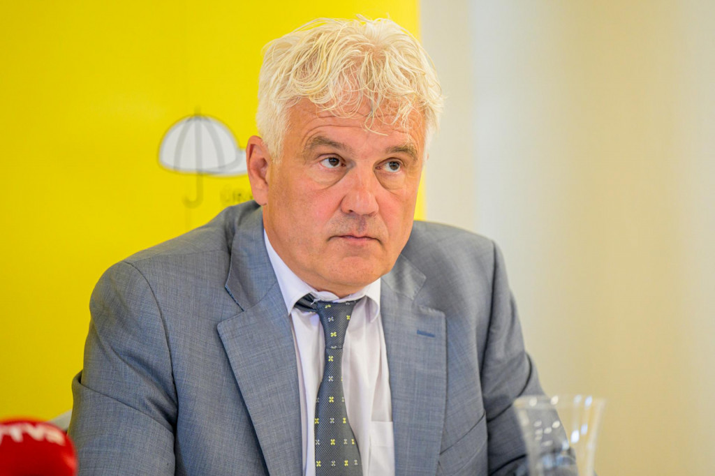 Komis&aacute;r pre deti Jozef Miklo&scaron;ko. FOTO: TASR/Veronika Mihalikov&aacute;