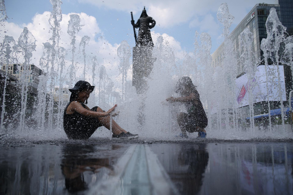 Klimatick&aacute; zmena k n&aacute;m priniesla teploty nad 40 stupňov. FOTO: Reuters