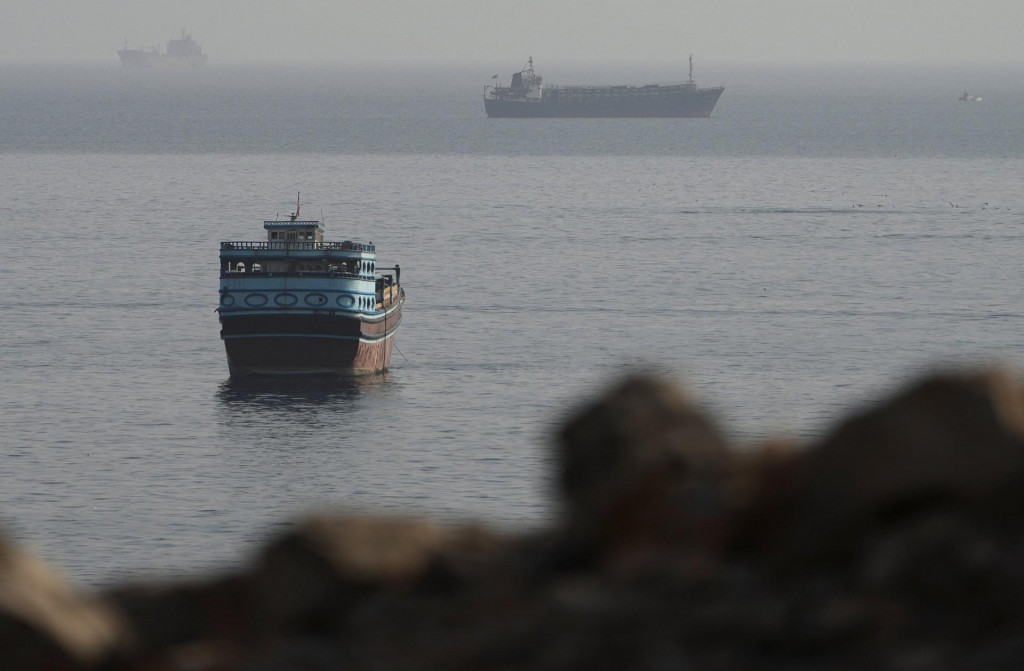 Ceny ropy počas vojny opakovane klesali pri každom n&aacute;znaku možn&eacute;ho upokojenia. FOTO: REUTERS
