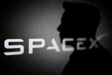 Firma SpaceX dnes zverejnila prv&eacute; v&yacute;sledky hospod&aacute;renia od vstupu na burzu 12. j&uacute;na. FOTO: REUTERS