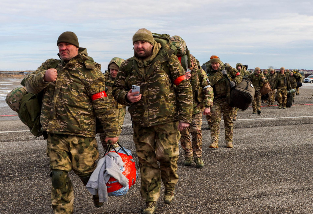 Ilustračn&aacute; fotografia. Dobrovoľn&iacute;ci, ktor&iacute; sa pripojili k rusk&yacute;m ozbrojen&yacute;m sil&aacute;m. FOTO: Reuters