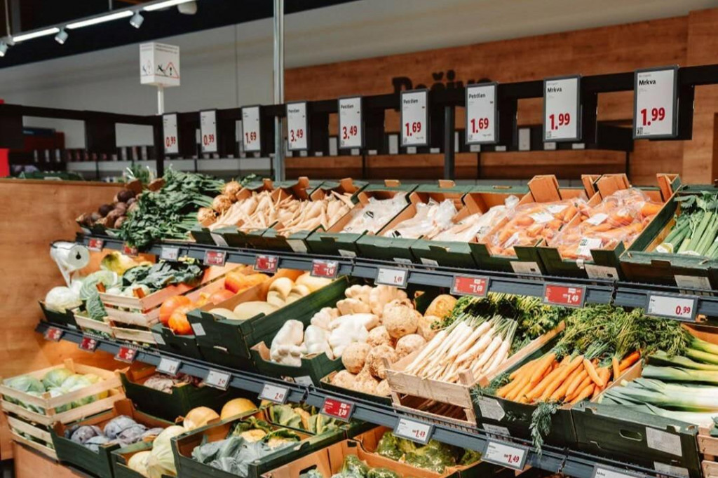 V Poluse už p&ocirc;sob&iacute; Lidl a čoskoro k nemu pribudn&uacute; ďal&scaron;&iacute; konkurenti. FOTO: Facebook &ndash; Lidl Slovensko
