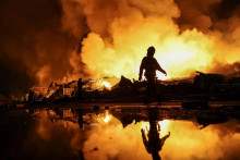 N&aacute;sledky rusk&eacute;ho &uacute;toku na Kyjev. FOTO: Reuters