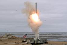 Raketa s pozemnou strelou s plochou dr&aacute;hou letu. FOTO: Reuters