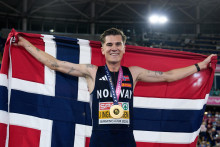 AG1 Birmingham - N&oacute;rsky bežec Jakob Ingebrigtsen z&iacute;skal zlat&uacute; medailu na majstrovstv&aacute;ch Eur&oacute;py v Birminghame pri prvom &scaron;tarte po 11 mesiacoch. FOTO: TASR/AP

