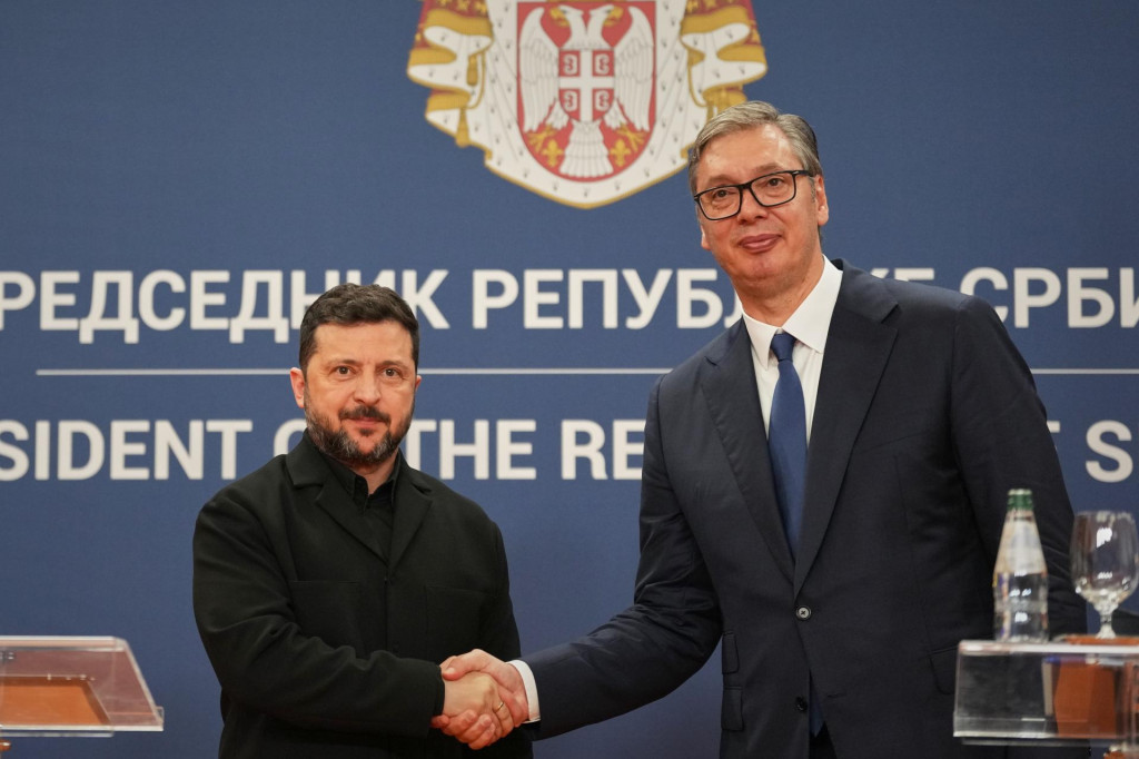 Srbsk&yacute; prezident Aleksandar Vučič prijal v Belehrade Zelensk&eacute;ho, ktor&eacute;ho ubezpečil o bezpodmienečnej podpore &uacute;zemnej celistvosti Ukrajiny. FOTO: TASR/Darko Vojinovic