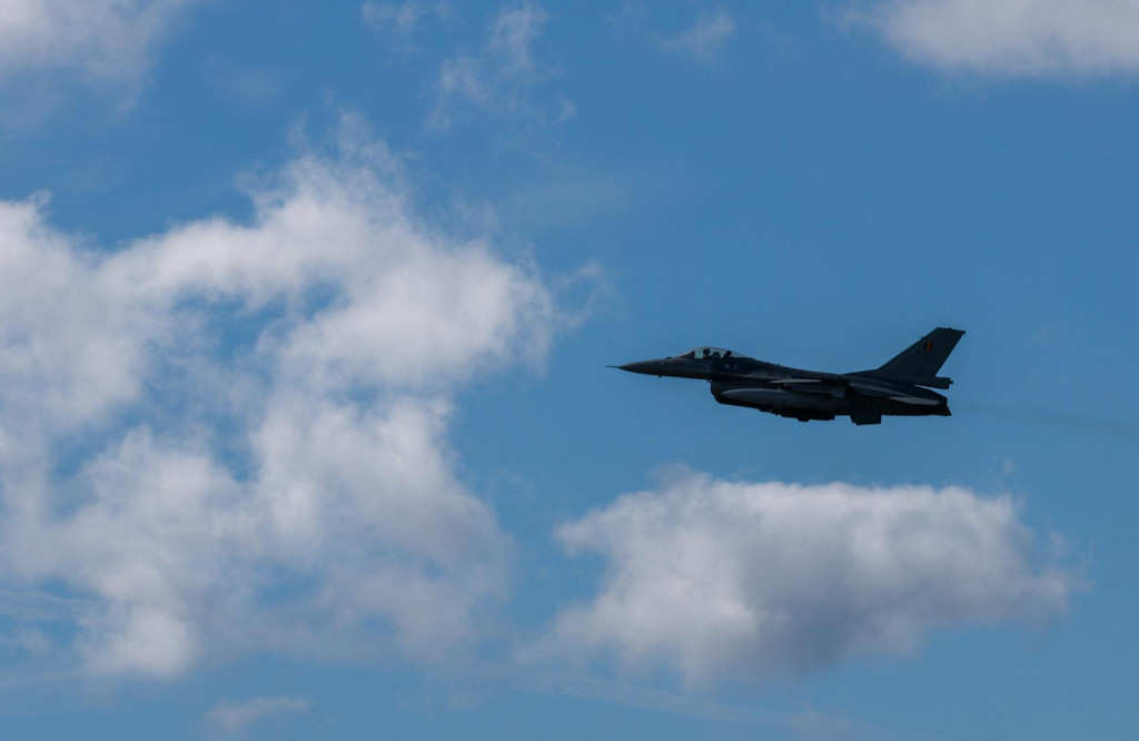St&iacute;hačka F-16. FOTO: Reuters
